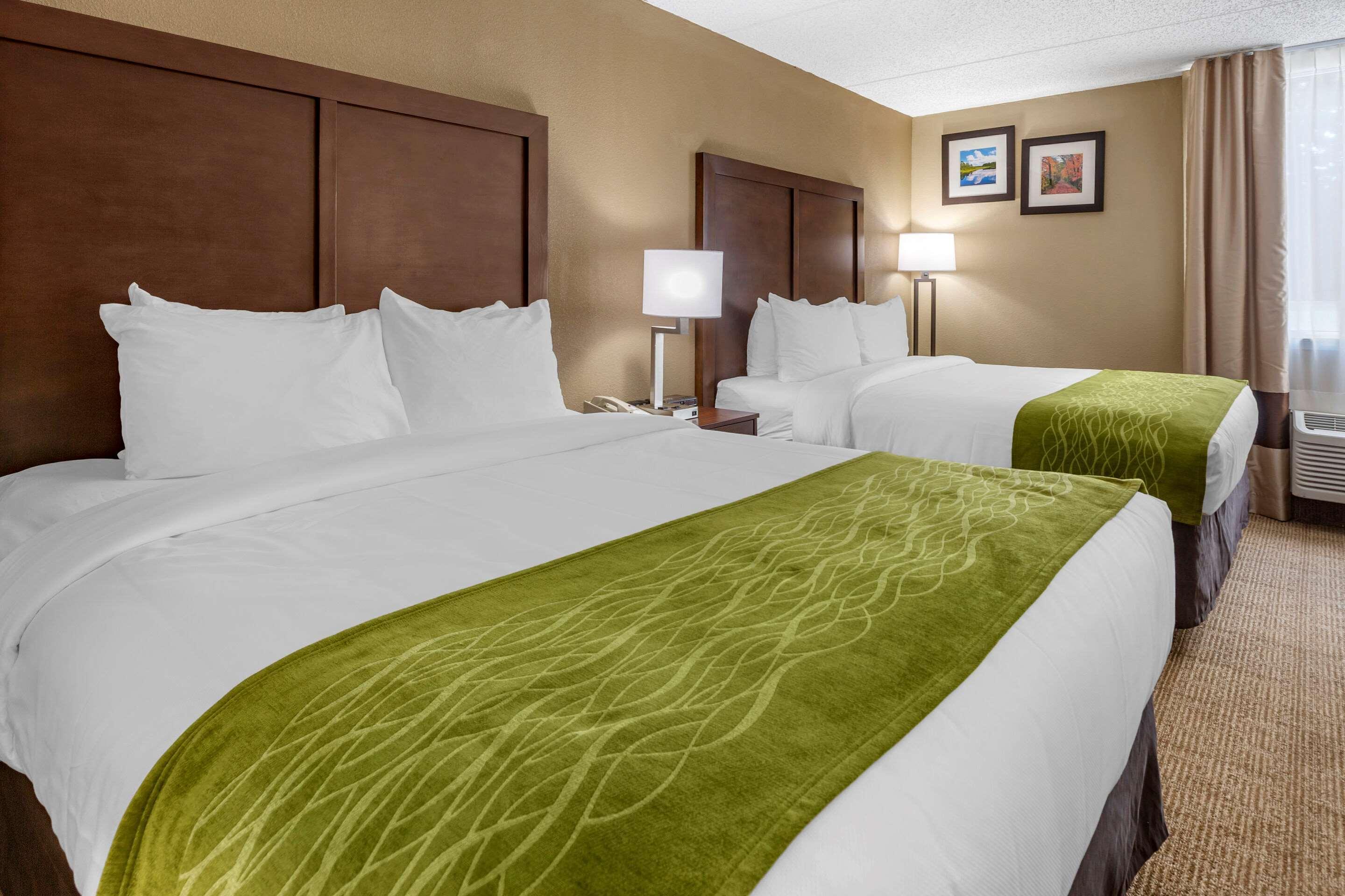 Comfort Inn Edison - New Brunswick Екстер'єр фото